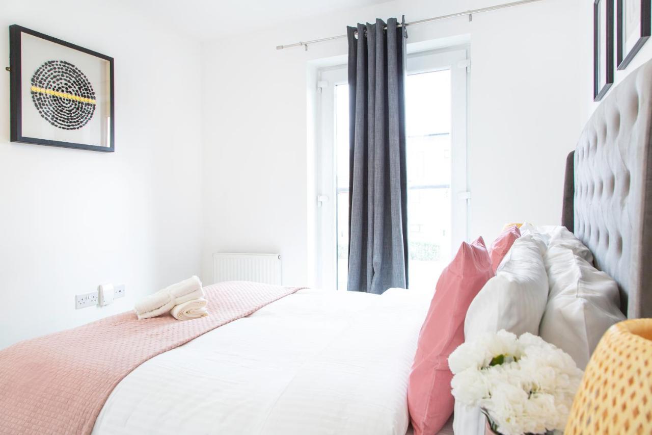 Cozy Townhouse In The Heart Of Greater Manchester Villa Екстериор снимка